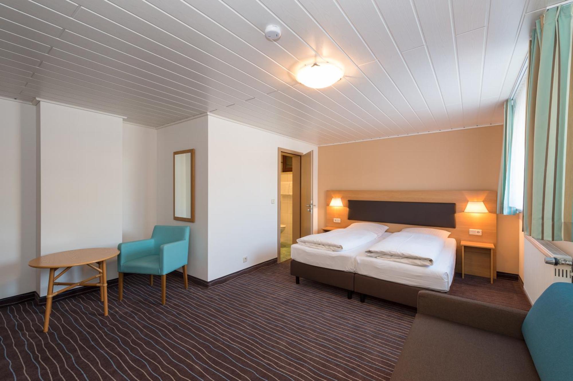 Hotel Schneider Алерсберг Стая снимка