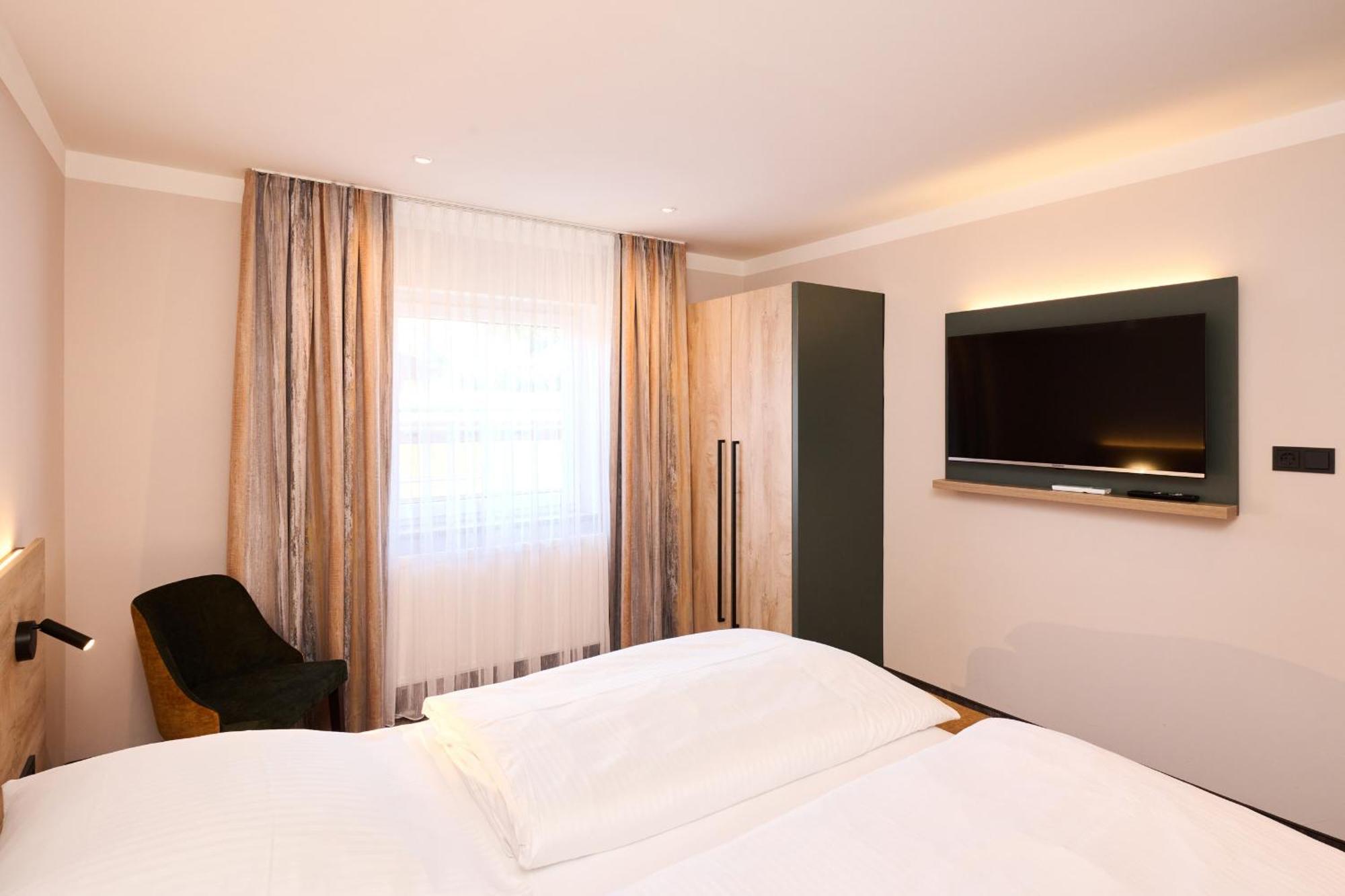 Hotel Schneider Алерсберг Екстериор снимка